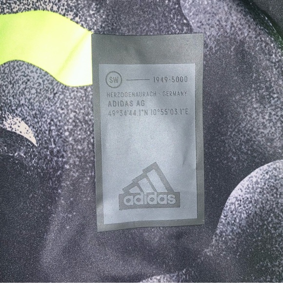 Adidas City Escape Q3 Windbreaker Multi Sport Jacket-Size L New - Picture 9 of 14